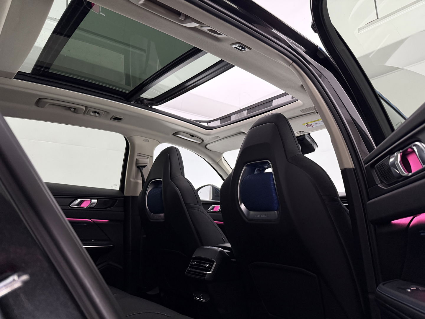 Lynk Co 01 1.5  | Pano | 360° | Virtual | Sfeerverl. | Memory | LED | Carplay | Adaptive Cruise