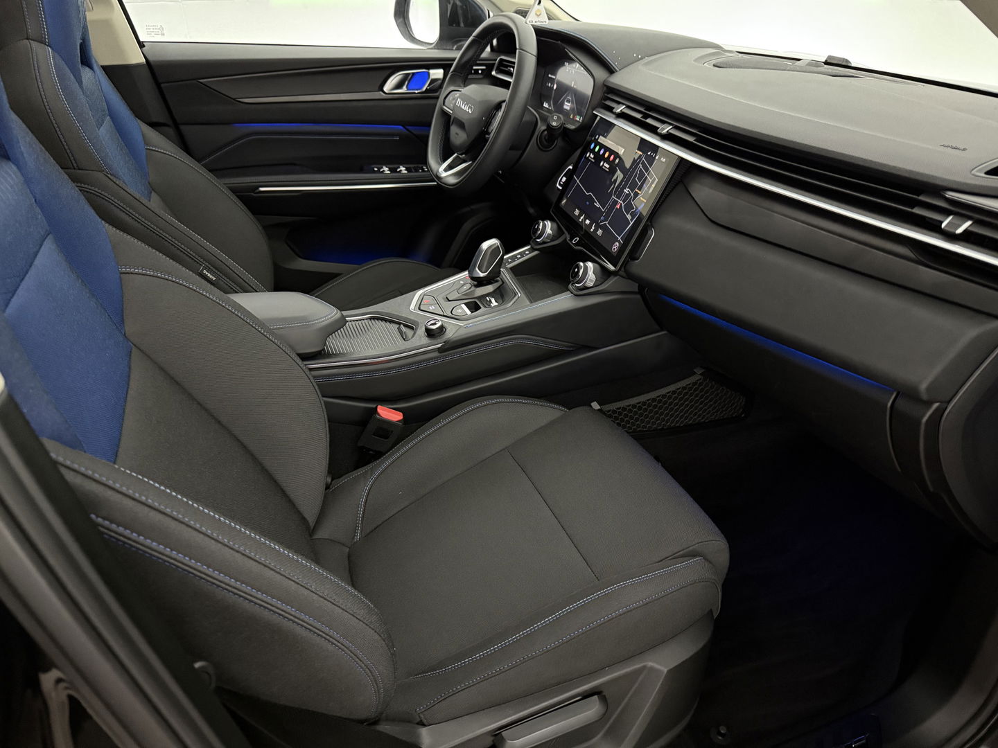 Lynk Co 01 1.5  | Pano | 360° | Virtual | Sfeerverl. | Memory | LED | Carplay | Adaptive Cruise