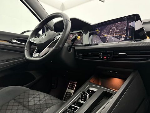 Volkswagen Golf 1.5 eTSI R-Line Lapiz Blue | Pano | Sfeerverl. | Virtual | Camera | IQ-Light | Stuur/Stoelverw. l Carplay | Adaptive Cruise