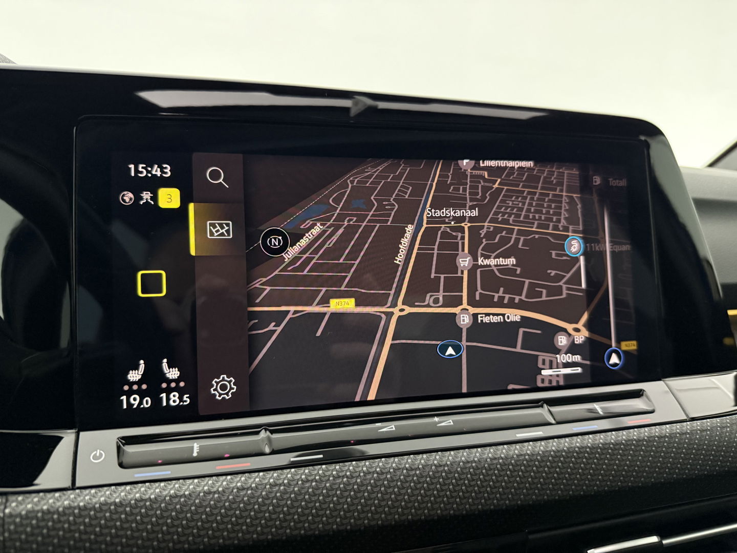 Volkswagen Golf 1.5 eTSI R-Line Lapiz Blue | Pano | Sfeerverl. | Virtual | Camera | IQ-Light | Stuur/Stoelverw. l Carplay | Adaptive Cruise