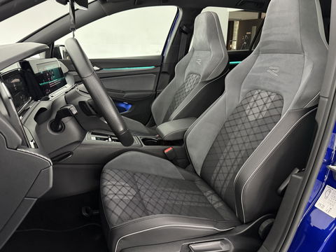 Volkswagen Golf 1.5 eTSI R-Line Lapiz Blue | Pano | Sfeerverl. | Virtual | Camera | IQ-Light | Stuur/Stoelverw. l Carplay | Adaptive Cruise