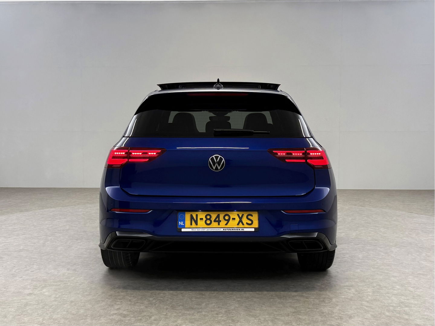 Volkswagen Golf 1.5 eTSI R-Line Lapiz Blue | Pano | Sfeerverl. | Virtual | Camera | IQ-Light | Stuur/Stoelverw. l Carplay | Adaptive Cruise