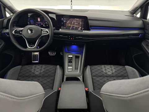 Volkswagen Golf 1.5 eTSI R-Line Lapiz Blue | Pano | Sfeerverl. | Virtual | Camera | IQ-Light | Stuur/Stoelverw. l Carplay | Adaptive Cruise