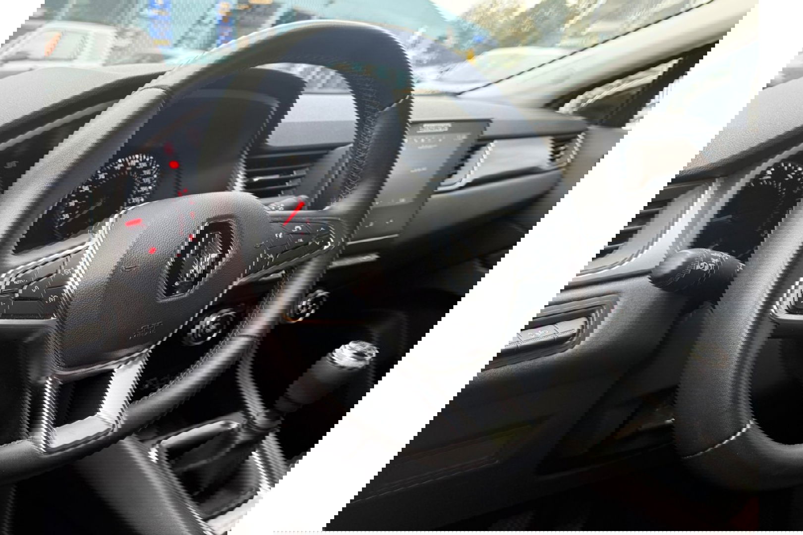 Renault Captur 1.0 TCE 90 EQUILIBRE NAVI PDC STOELVW CARPLAY