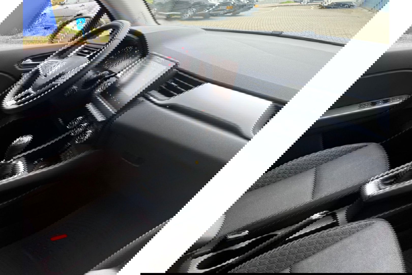 Renault Captur 1.0 TCE 90 EQUILIBRE NAVI PDC STOELVW CARPLAY