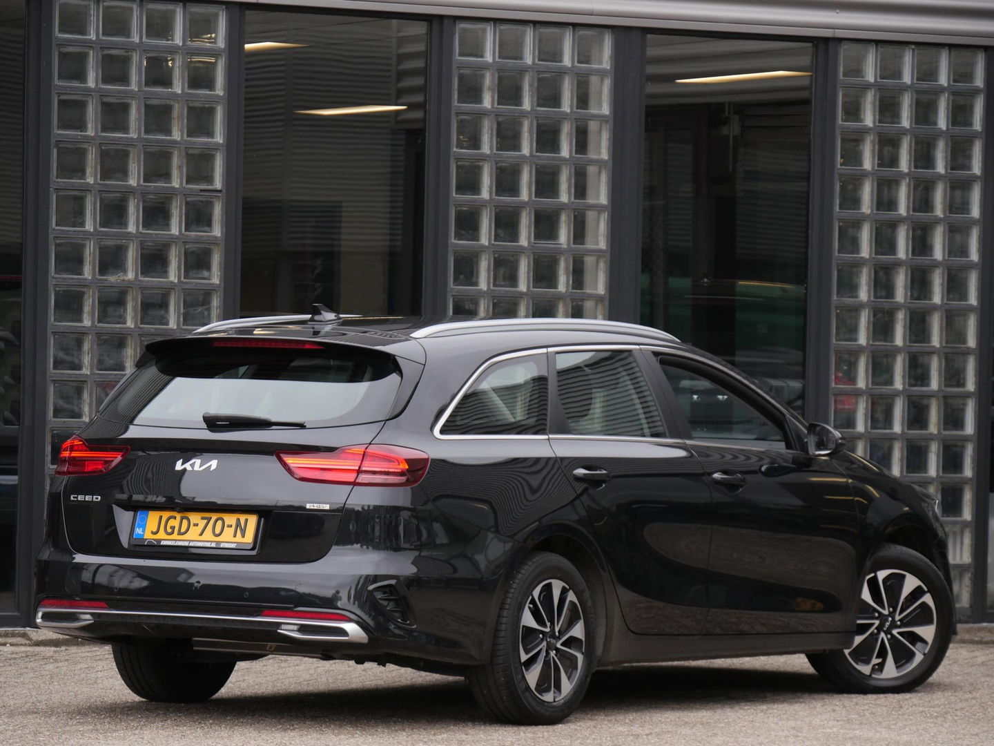 Kia Ceed Sportswagon PHEV DYNAMICLINE/ WINTER PAKKET/ CAMERA/ CARPLAY