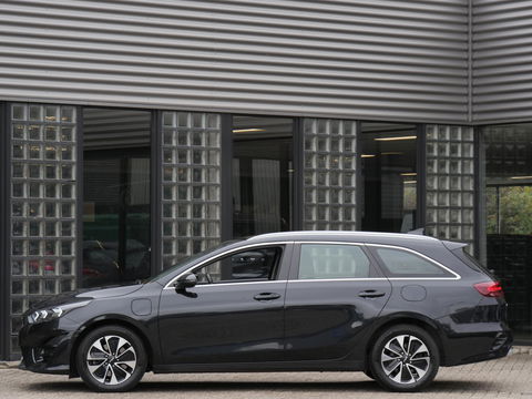 Kia Ceed Sportswagon PHEV DYNAMICLINE/ WINTER PAKKET/ CAMERA/ CARPLAY