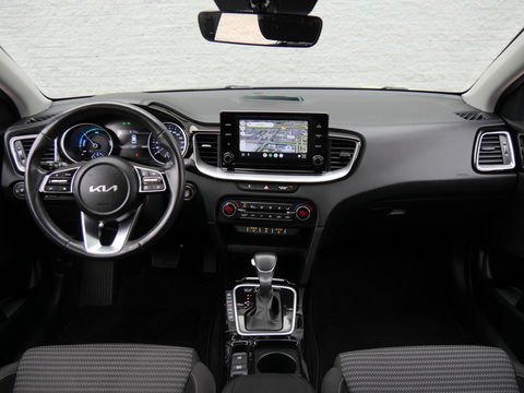 Kia Ceed Sportswagon PHEV DYNAMICLINE/ WINTER PAKKET/ CAMERA/ CARPLAY