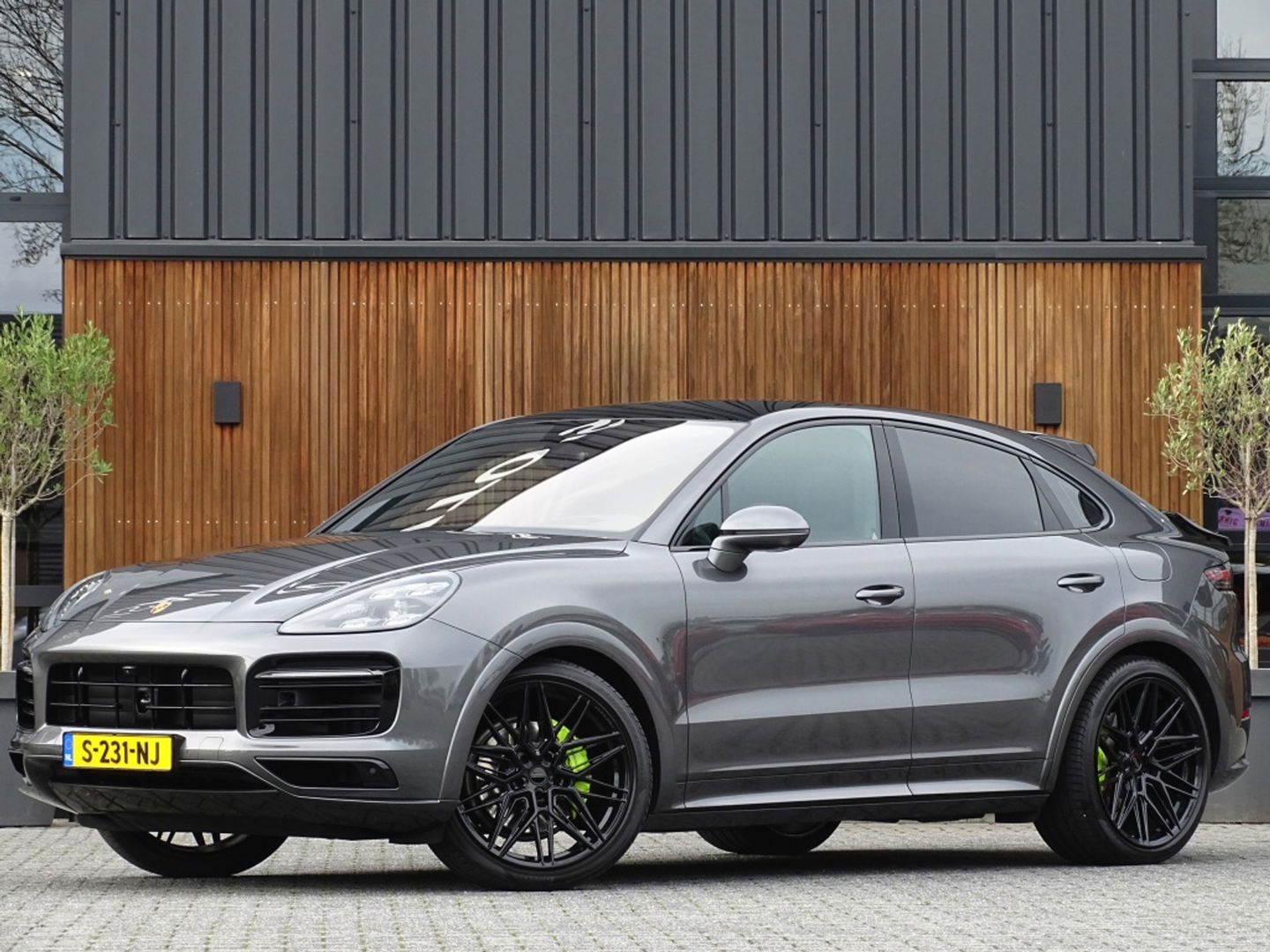 Porsche Cayenne Coupé 3.0 E-hybrid 462PK / Carbon / SportDesign / Nachtzicht / 360°