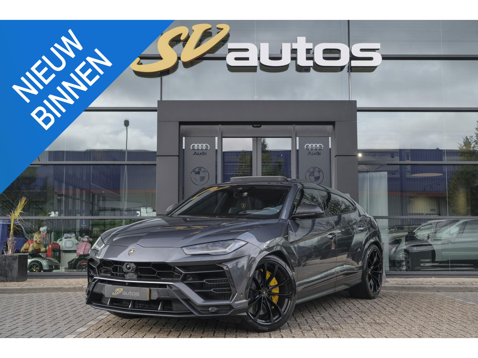 Lamborghini Urus 4.0 V8 650pk Panoramadak NLauto 4-seat config Carbon Bang&Olufsen 4-wielsturing Massage Stoelkoeling 23" LMV