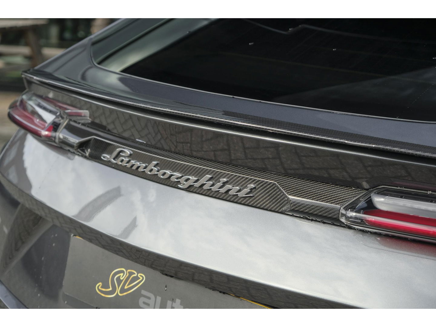 Lamborghini Urus 4.0 V8 650pk Panoramadak NLauto 4-seat config Carbon Bang&Olufsen 4-wielsturing Massage Stoelkoeling 23" LMV
