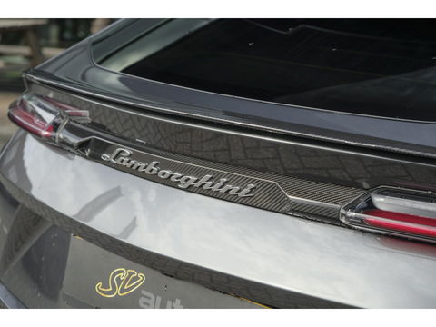 Lamborghini Urus 4.0 V8 650pk Panoramadak NLauto 4-seat config Carbon Bang&Olufsen 4-wielsturing Massage Stoelkoeling 23" LMV