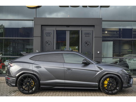Lamborghini Urus 4.0 V8 650pk Panoramadak NLauto 4-seat config Carbon Bang&Olufsen 4-wielsturing Massage Stoelkoeling 23" LMV