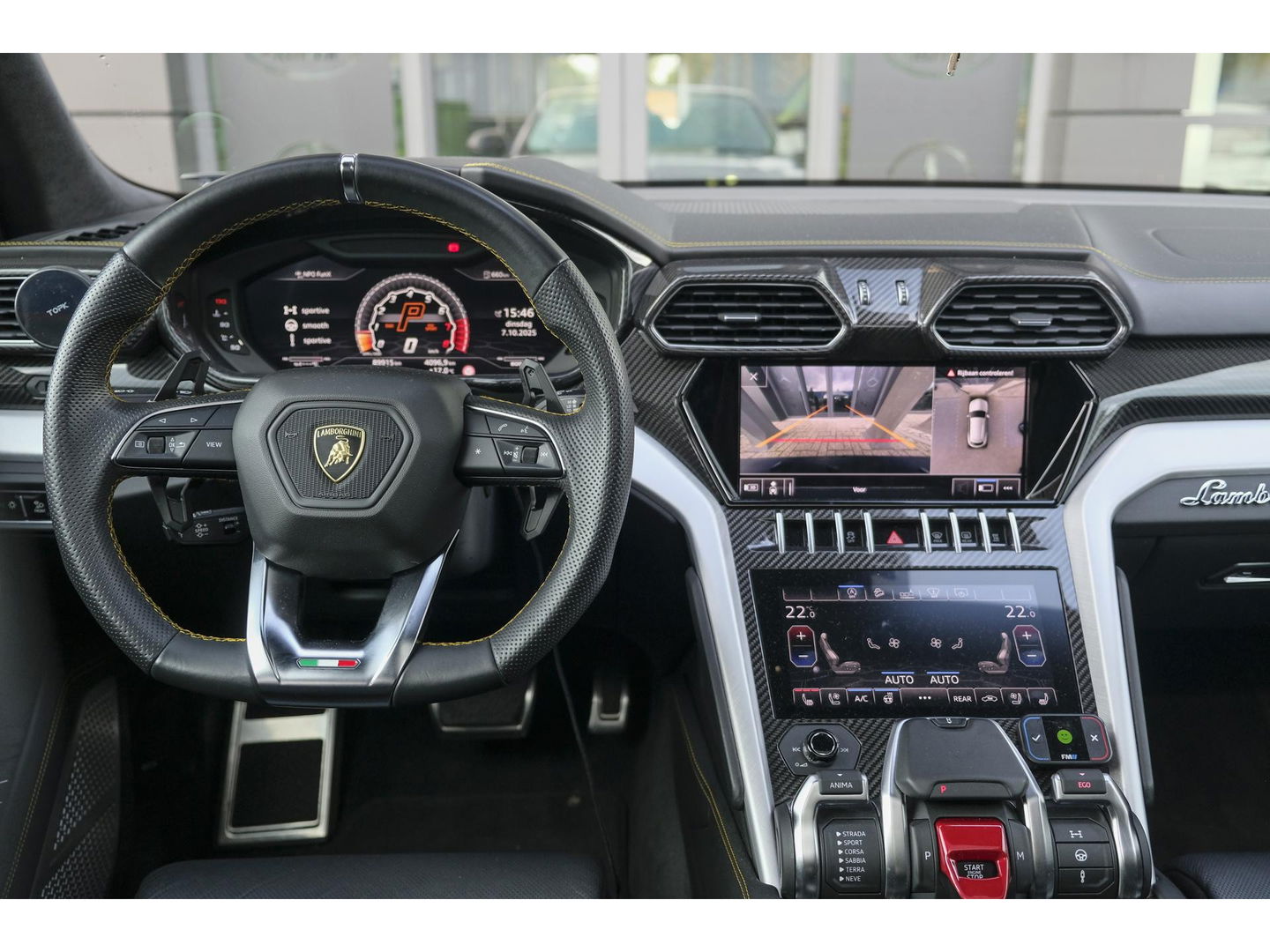 Lamborghini Urus 4.0 V8 650pk Panoramadak NLauto 4-seat config Carbon Bang&Olufsen 4-wielsturing Massage Stoelkoeling 23" LMV