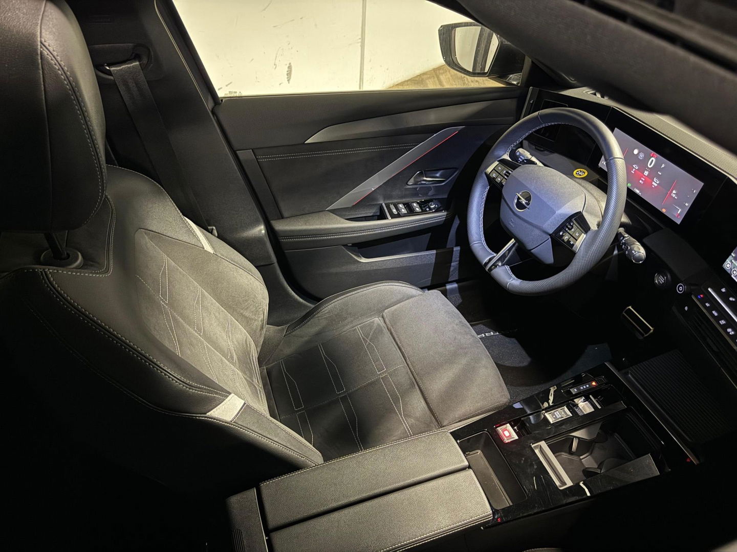 Opel Astra 1.2 Turbo GS PANO 360' MEMORY VOL'