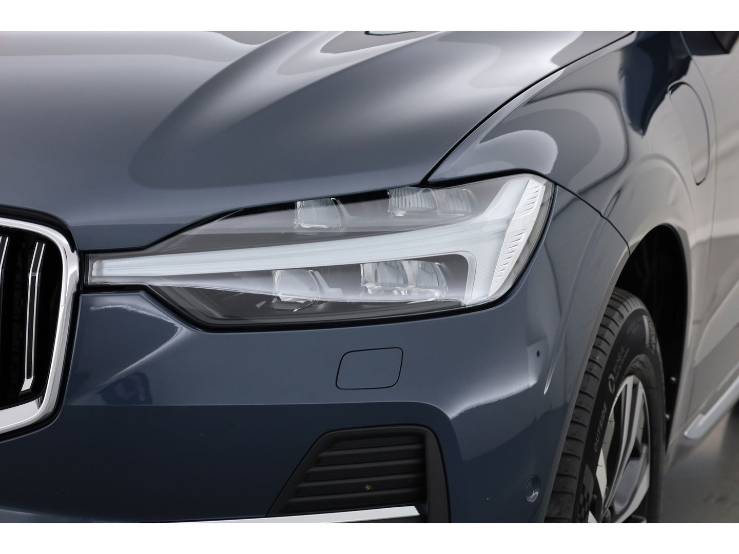Volvo XC60 2.0 T6 Plug-in hybrid AWD Inscription | Long Range | Google | Trekhaak | Leer | 360 camera | Standkachel | Stoel + stuurverwarming |