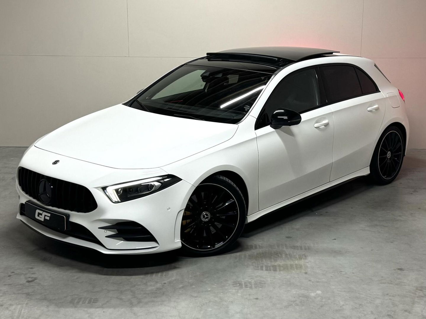 Mercedes-Benz A-Klasse 250 AMG Pano Sfeer 360° Burmester Navi Cruise