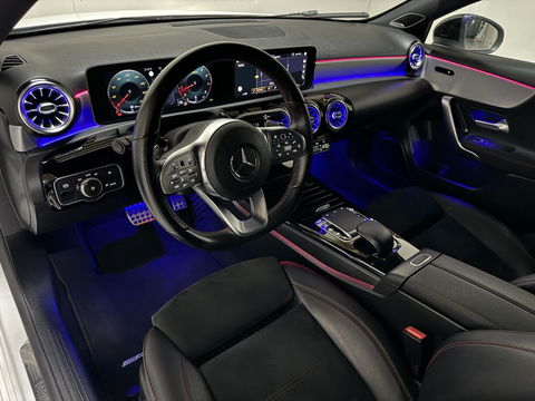 Mercedes-Benz A-Klasse 250 AMG Pano Sfeer 360° Burmester Navi Cruise