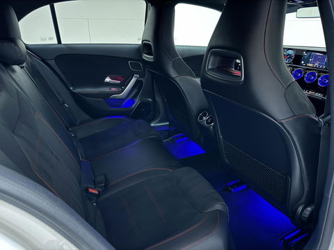Mercedes-Benz A-Klasse 250 AMG Pano Sfeer 360° Burmester Navi Cruise
