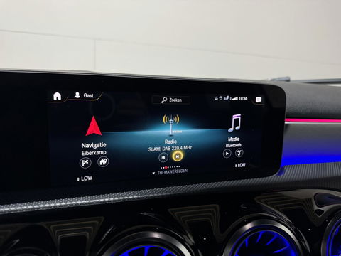 Mercedes-Benz A-Klasse 250 AMG Pano Sfeer 360° Burmester Navi Cruise