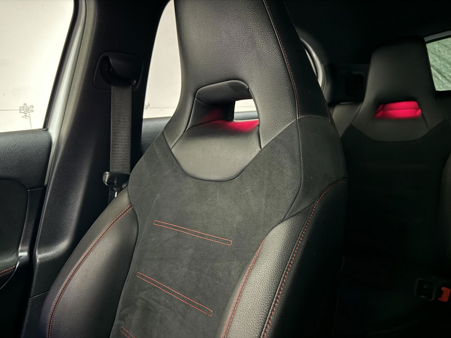 Mercedes-Benz A-Klasse 250 AMG Pano Sfeer 360° Burmester Navi Cruise