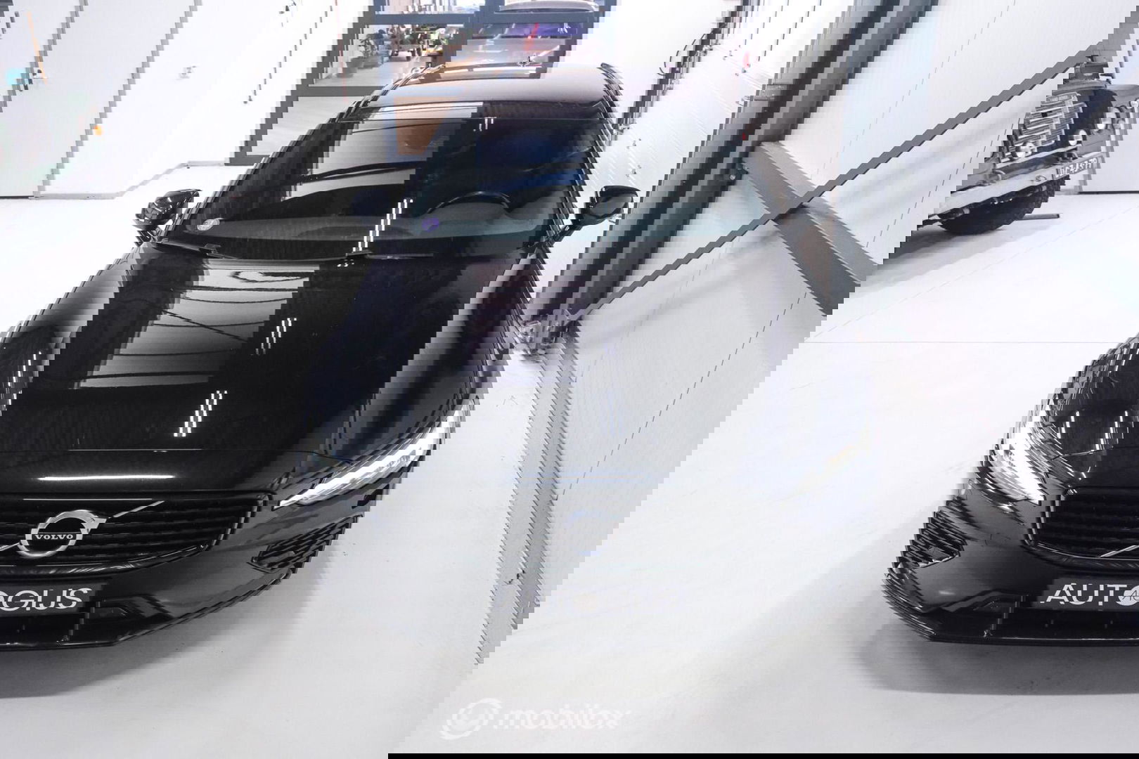 Volvo V60 2.0 T6 Recharge AWD R-Design 340 pk | Harman kardon | Adaptive | Stoel + stuurwiel verwarming | Trekhaak | DAB | LED | Memory |
