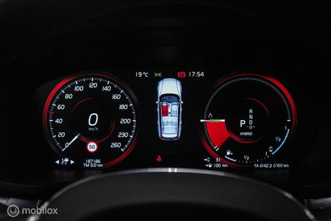 Volvo V60 2.0 T6 Recharge AWD R-Design 340 pk | Harman kardon | Adaptive | Stoel + stuurwiel verwarming | Trekhaak | DAB | LED | Memory |