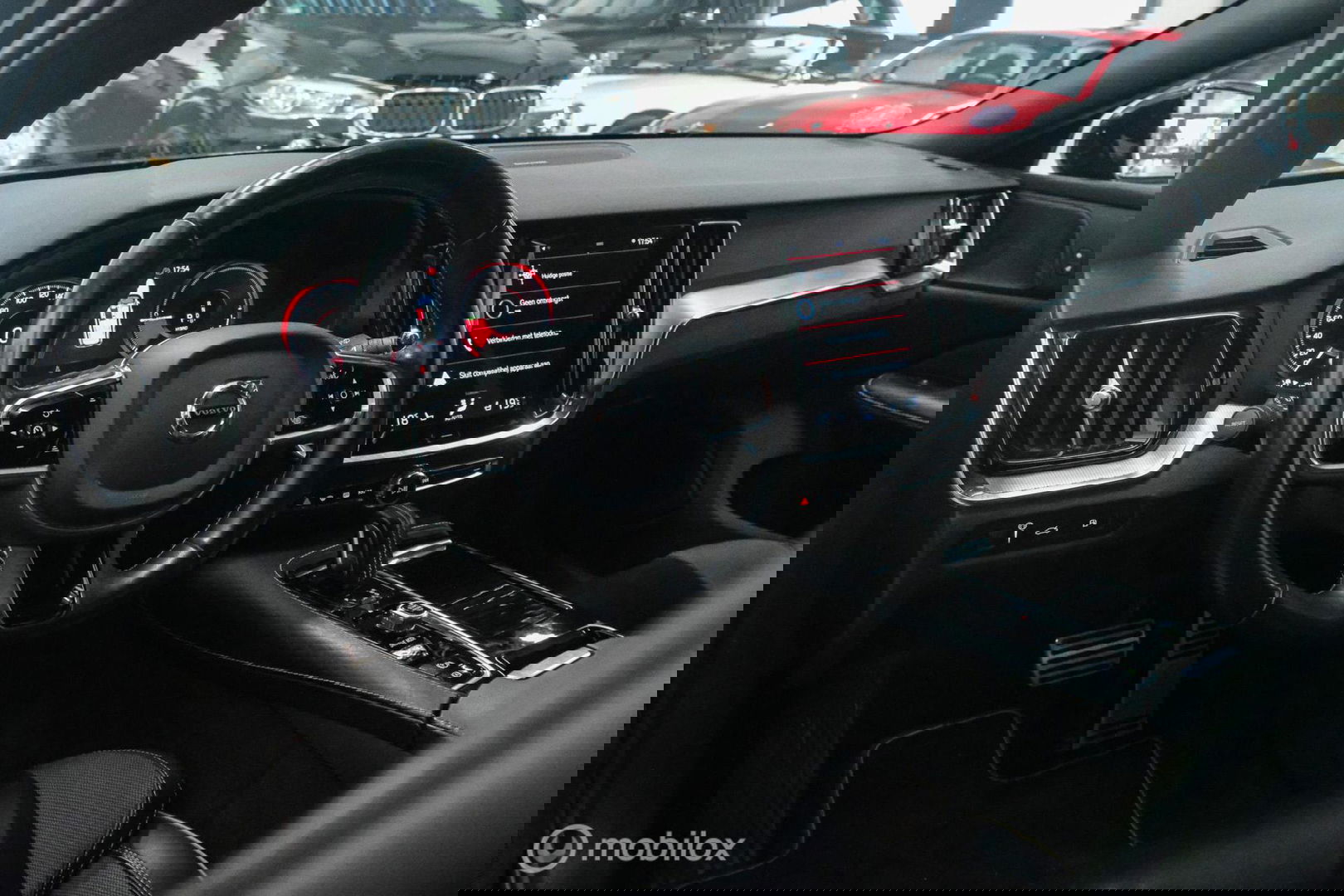 Volvo V60 2.0 T6 Recharge AWD R-Design 340 pk | Harman kardon | Adaptive | Stoel + stuurwiel verwarming | Trekhaak | DAB | LED | Memory |