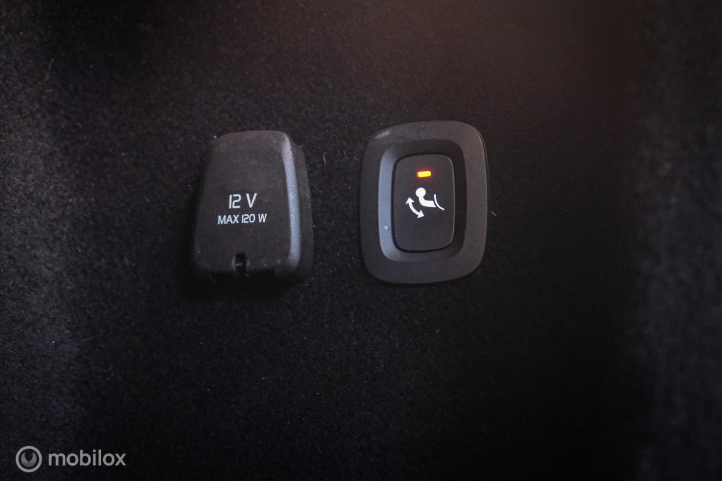 Volvo V60 2.0 T6 Recharge AWD R-Design 340 pk | Harman kardon | Adaptive | Stoel + stuurwiel verwarming | Trekhaak | DAB | LED | Memory |