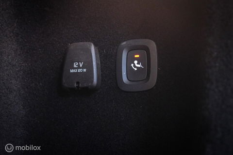 Volvo V60 2.0 T6 Recharge AWD R-Design 340 pk | Harman kardon | Adaptive | Stoel + stuurwiel verwarming | Trekhaak | DAB | LED | Memory |