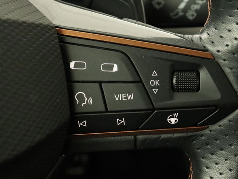 CUPRA Formentor 1.4 e-Hybrid VZ | 245pk | Stoel & stuurverwarming | 360 Camera | Carplay | Adaptive cruise | Navigatie | Sfeerverlichting | Keyless | Full LED | PHEV | Plug In