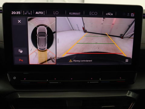 CUPRA Formentor 1.4 e-Hybrid VZ | 245pk | Stoel & stuurverwarming | 360 Camera | Carplay | Adaptive cruise | Navigatie | Sfeerverlichting | Keyless | Full LED | PHEV | Plug In