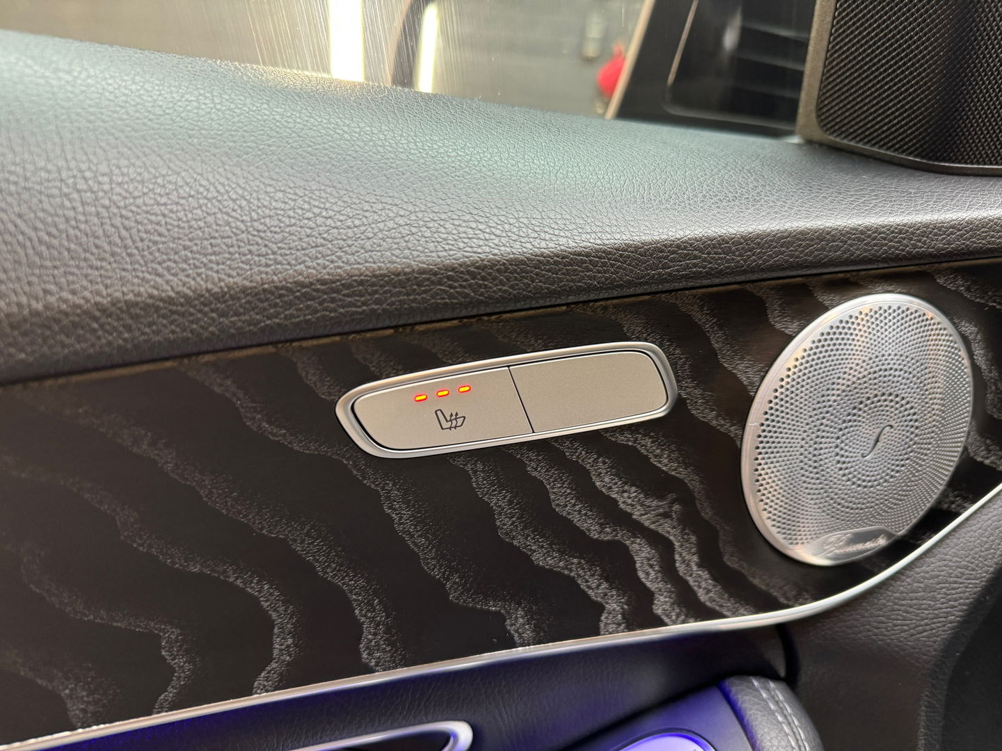 Mercedes-Benz C-Klasse 180 AMG Premium+ Pano|Keyless|Burmester