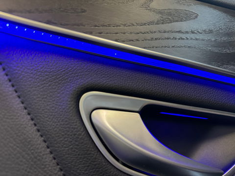 Mercedes-Benz C-Klasse 180 AMG Premium+ Pano|Keyless|Burmester