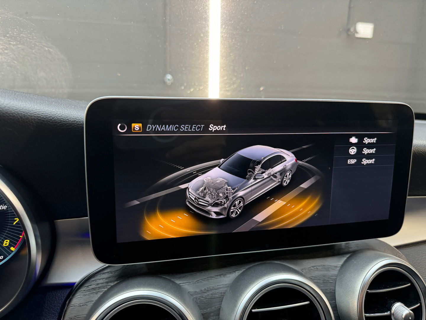 Mercedes-Benz C-Klasse 180 AMG Premium+ Pano|Keyless|Burmester