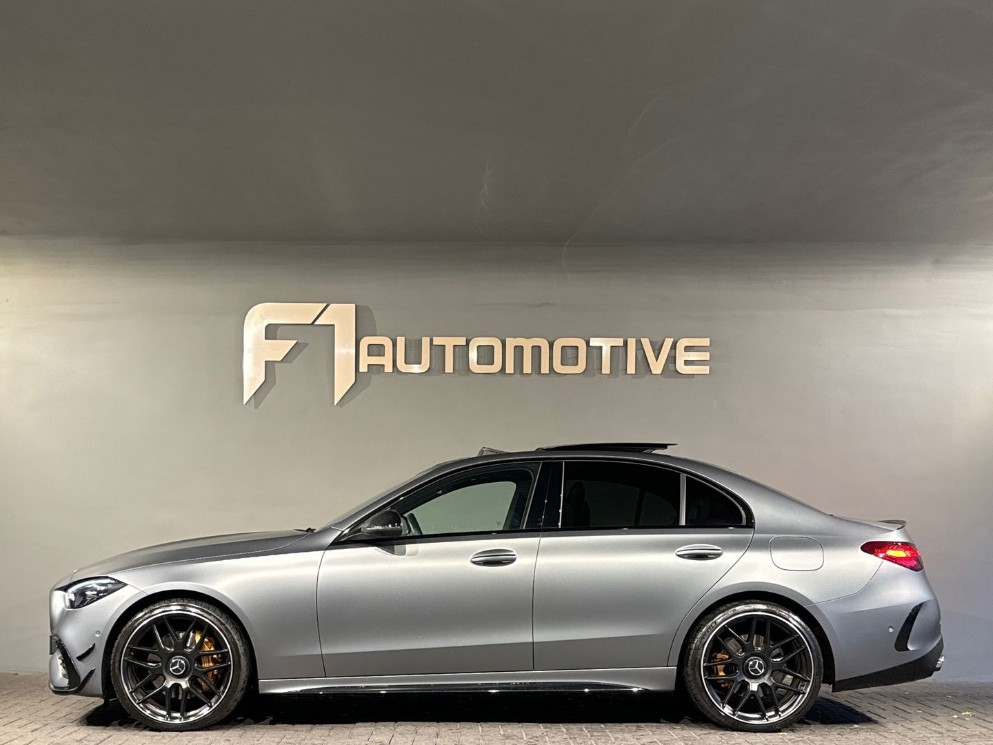 Mercedes-Benz C-Klasse 300 e AMG Pano|Memory|Burm|Trekha|BTW