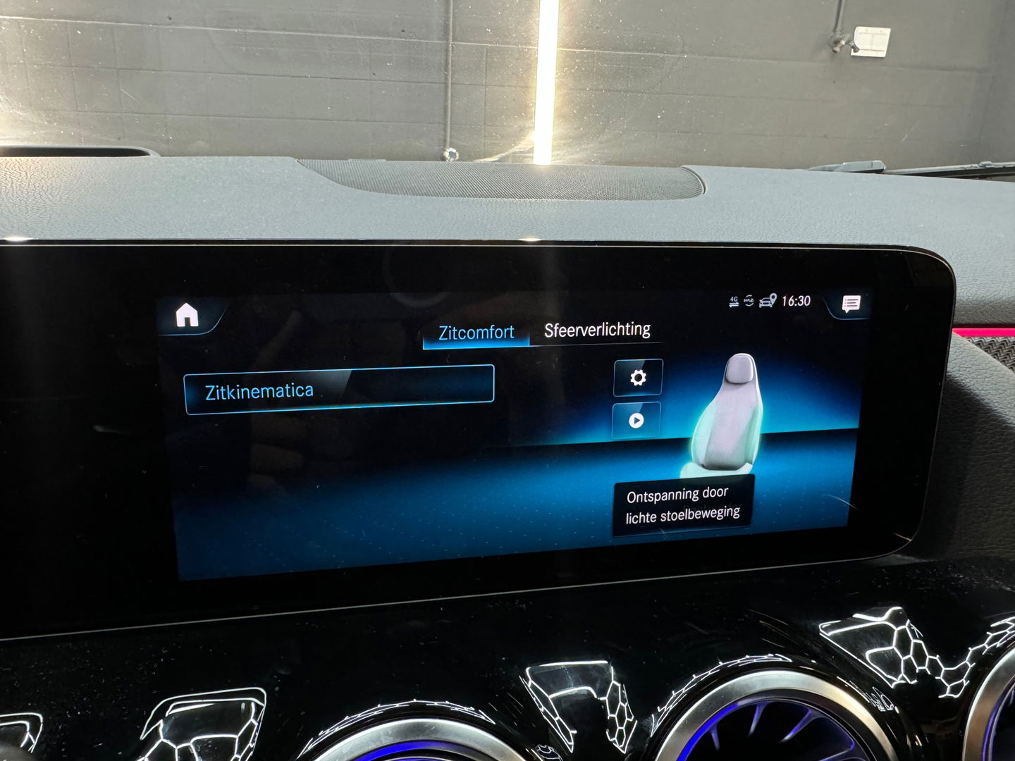 Mercedes-Benz GLA AMG 35 4M Pano|Memory|HuD|Carbon|VOL
