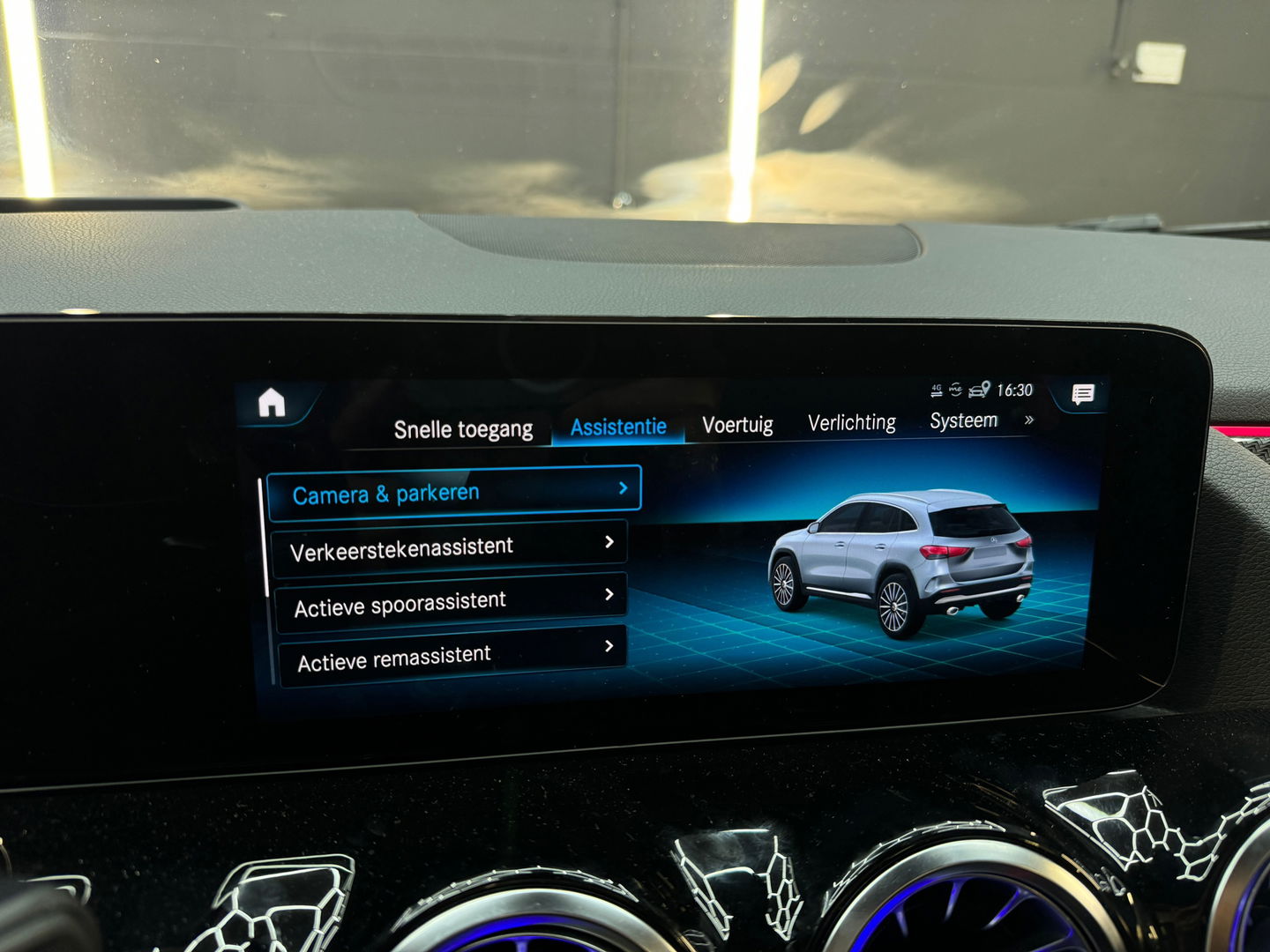 Mercedes-Benz GLA AMG 35 4M Pano|Memory|HuD|Carbon|VOL