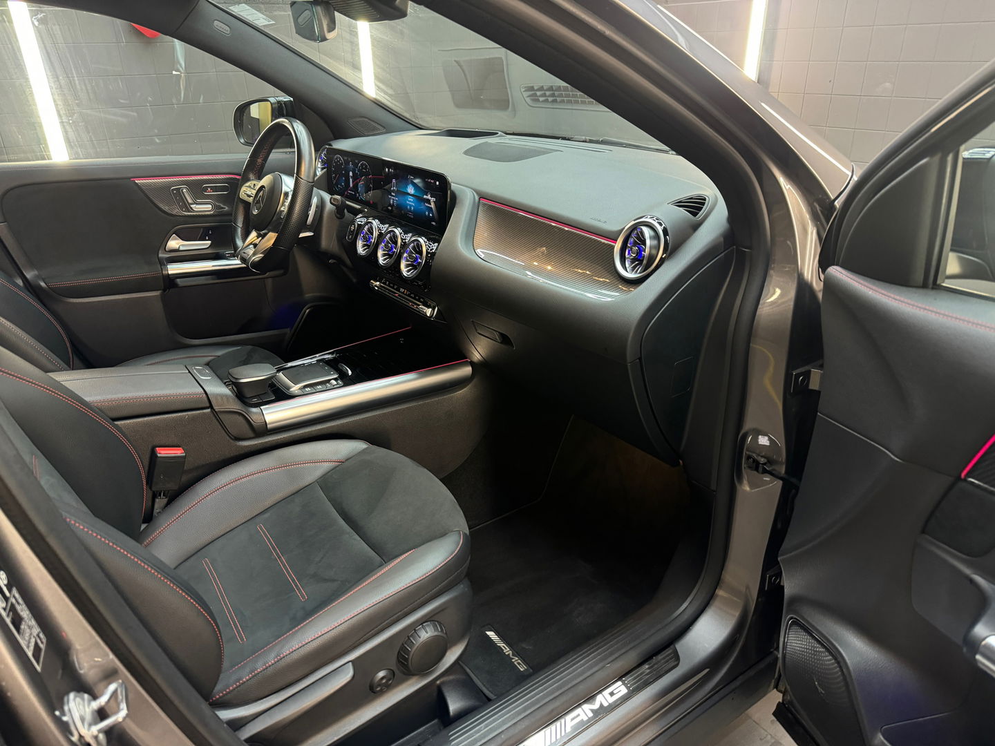 Mercedes-Benz GLA AMG 35 4M Pano|Memory|HuD|Carbon|VOL