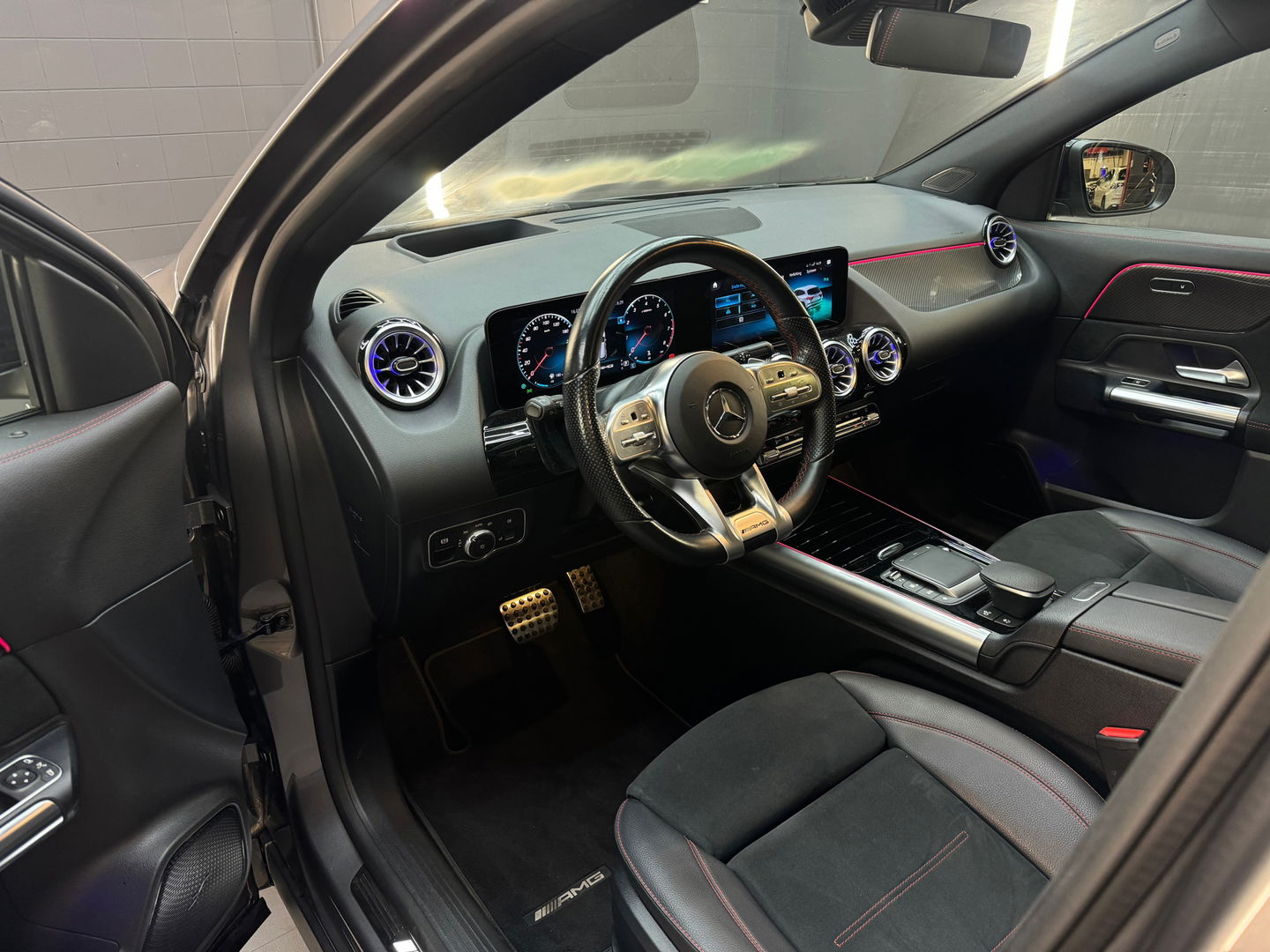 Mercedes-Benz GLA AMG 35 4M Pano|Memory|HuD|Carbon|VOL