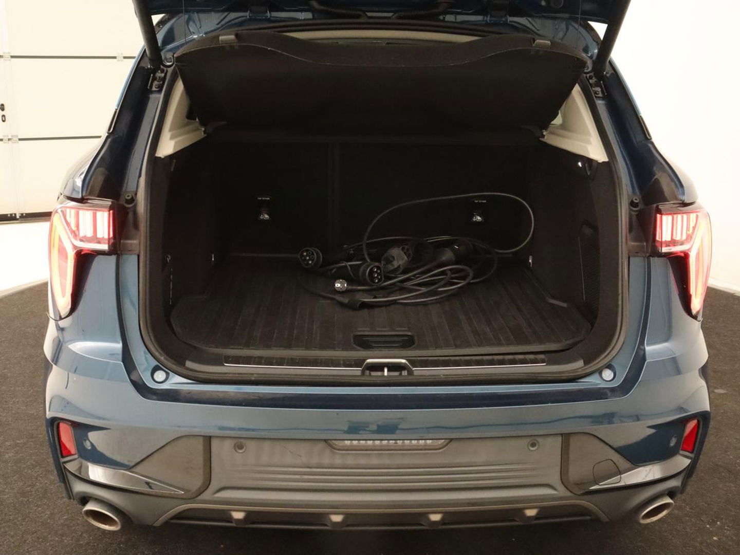 Lynk & Co 01 1.5 Plug In | Panoramadak | Infinity by Harman | Camera | Adaptive cruise | Stoelverwarming | Carplay | Memory | Full LED | PHEV