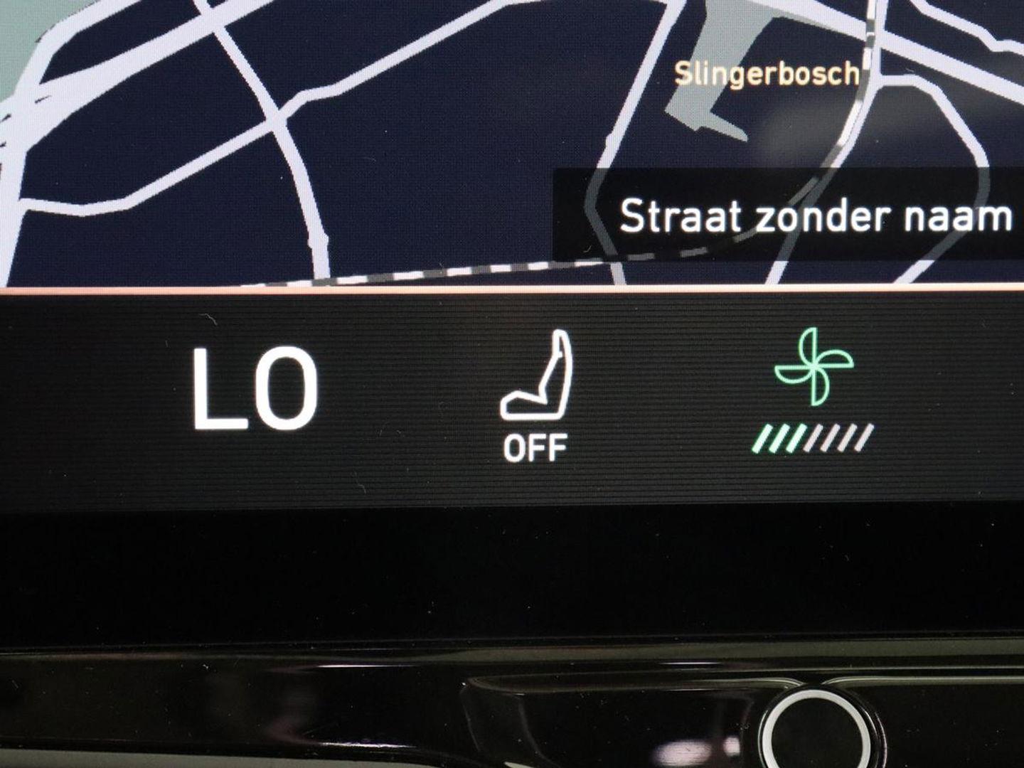 Lynk & Co 01 1.5 Plug In | Panoramadak | Infinity by Harman | Camera | Adaptive cruise | Stoelverwarming | Carplay | Memory | Full LED | PHEV