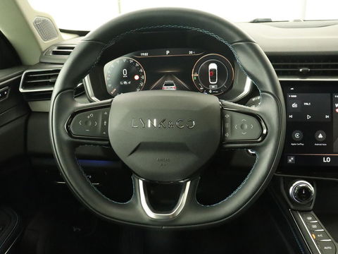 Lynk & Co 01 1.5 Plug In | Panoramadak | Infinity by Harman | Camera | Adaptive cruise | Stoelverwarming | Carplay | Memory | Full LED | PHEV