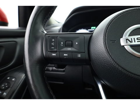 Nissan QASHQAI 1.3 MHEV Xtronic Business Premium | Trekhaak | Pano | 360cam | CarPlay | Keyless | Adapt. Cruise