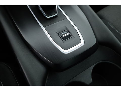 Nissan QASHQAI 1.3 MHEV Xtronic Business Premium | Trekhaak | Pano | 360cam | CarPlay | Keyless | Adapt. Cruise