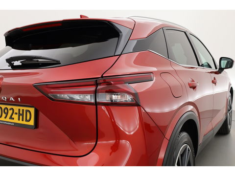 Nissan QASHQAI 1.3 MHEV Xtronic Business Premium | Trekhaak | Pano | 360cam | CarPlay | Keyless | Adapt. Cruise