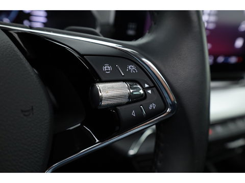 Škoda Octavia Combi 1.5 e-TSI Sport Business | Adapt. Cruise | Pano | CarPlay | Massage | Keyless | Trekhaak 1500 kg  | 4 Seasons