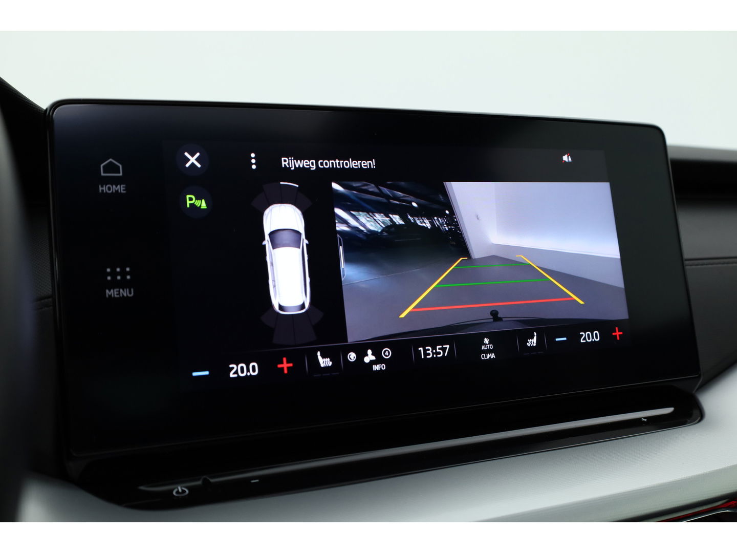 Škoda Octavia Combi 1.5 e-TSI Sport Business | Adapt. Cruise | Pano | CarPlay | Massage | Keyless | Trekhaak 1500 kg  | 4 Seasons