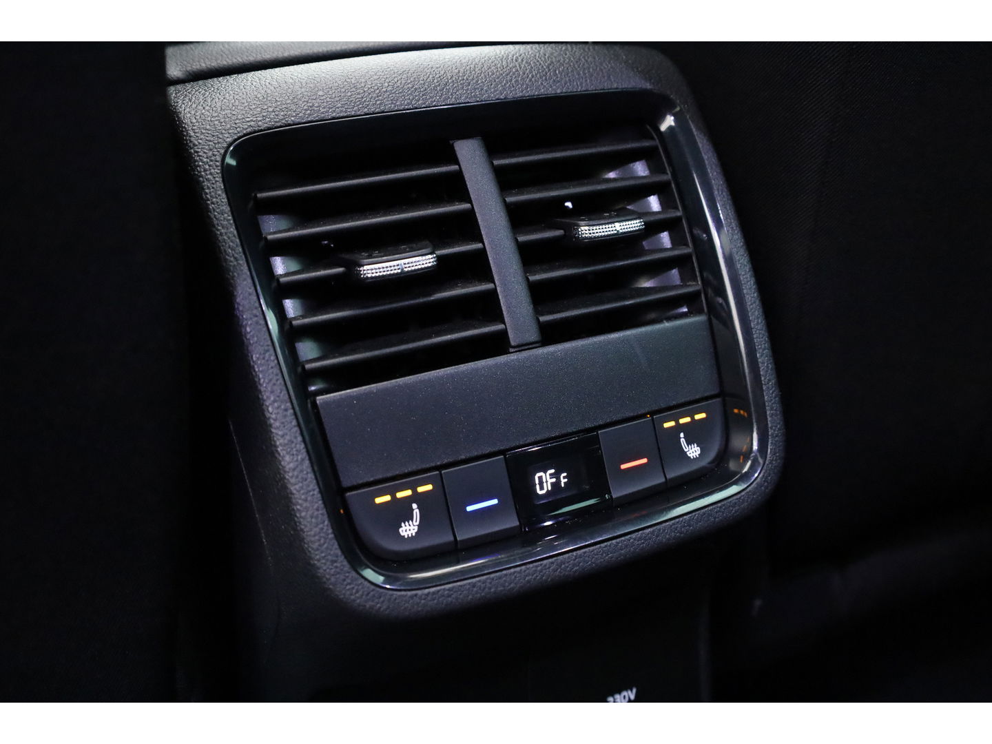 Škoda Octavia Combi 1.5 e-TSI Sport Business | Adapt. Cruise | Pano | CarPlay | Massage | Keyless | Trekhaak 1500 kg  | 4 Seasons