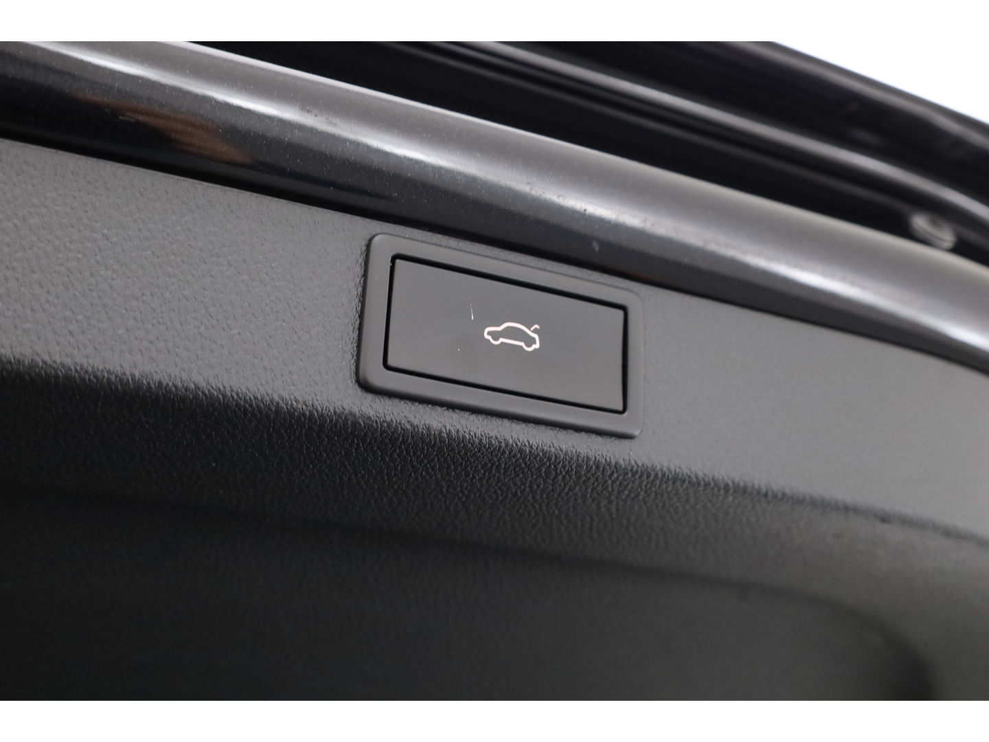 Škoda Octavia Combi 1.5 e-TSI Sport Business | Adapt. Cruise | Pano | CarPlay | Massage | Keyless | Trekhaak 1500 kg  | 4 Seasons